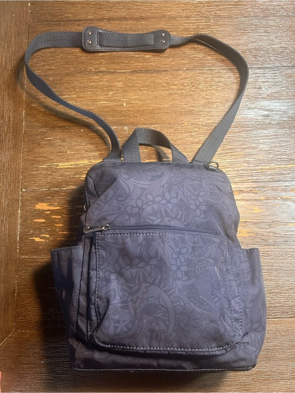 Sakroots Loyola Convertible backpack/shoulderbag